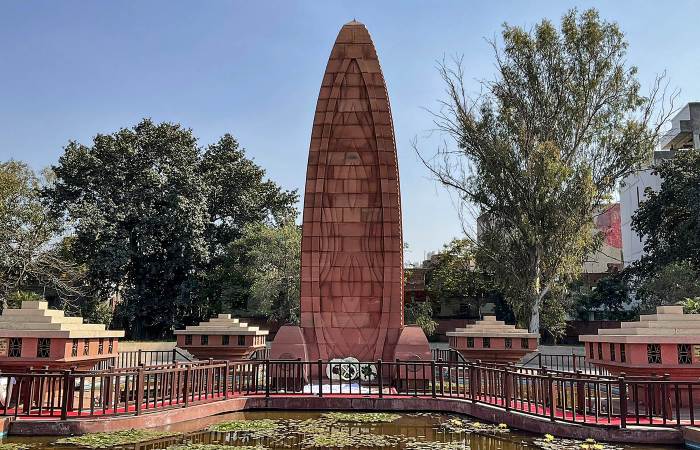 Divine Devi Mandir Religious Tour