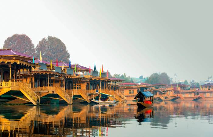 Srinagar Gulmarg Scenic Kashmir Tour Package
